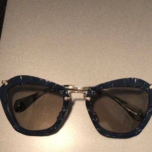 Miu Miu Sunglasses SMU10N
